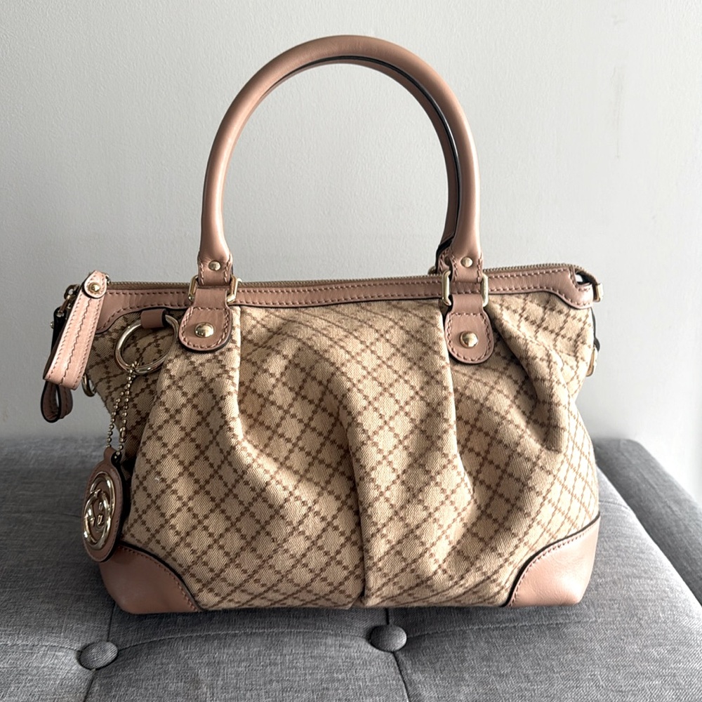 Authentic Gucci Sukey bag Canvas Leather